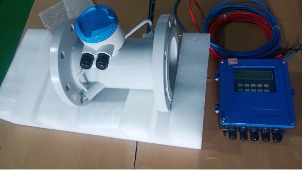 青天儀表管道式超聲波流量計準備發(fā)貨啦